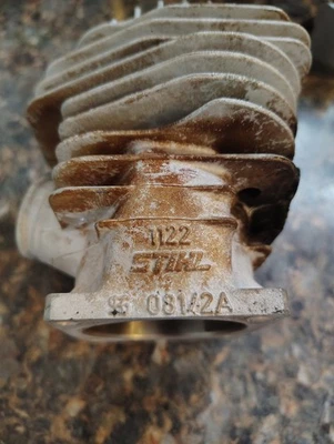 RARE OEM KS PISTON & CYLINDER STIHL 064 1122 CHAINSAW - Image 1 of 4