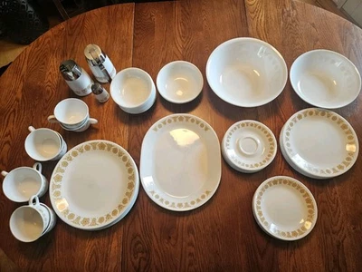 Juego de vajilla Corelle Butterfly Gold 40+ piezas platos cuencos tazas vintage Corning Foto 1 de 4