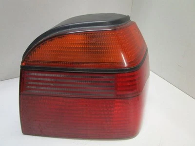 ARRIÈRE UP LIGHT DROIT VW Golf III (1H1) Hatchback 1.4 CL (AEX) 1H6945112E - Photo 1/3