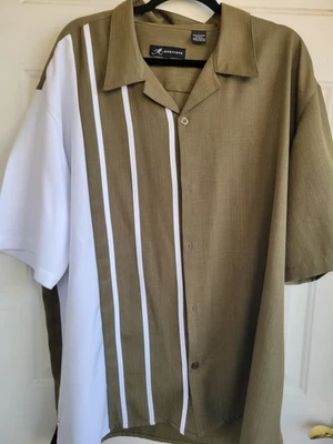 Montique Men's SS Green/White Button Down Shirt 2XL - Image 1 of 4
