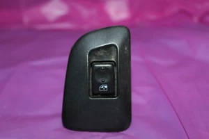 CHEVROLET TAHOE SUBURBAN YUKON PASSENGER REAR DOOR WINDOW SWITCH 2003 - 2006 OEM - Picture 1 of 2