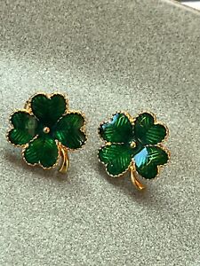 Small Avon Signed Green Enamel & Goldtone Shamrock St. Patrick’s Day Post Earrin