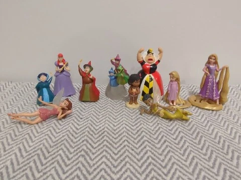 Disney PVC Plastic Figure Cake Toppers Lot of 10 Characters Cover
