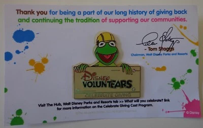 Broche Kermit The Frog membro do elenco da Disney VoluntEARS Give a Day Get a Disney Day - Imagem 1 de 3
