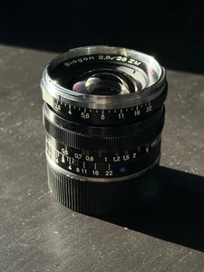 Carl Zeiss Biogon ZM 28mm F2.8 T* Leica M Mount Lens - Picture 1 of 7