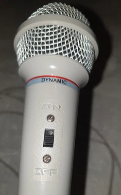 Unidirectional Dynamic Mic 600Ohm Karaoke Musik - Bild 1 von 3