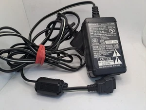 Genuine Sony AC-LM5A 4.2V DC power adaptor camera battery charger power supply - Picture 1 of 2