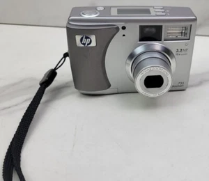 HP Photosmart 735 Digital Camera 3.2 MP 15x Zoom Silver Tested Works - Picture 1 of 17