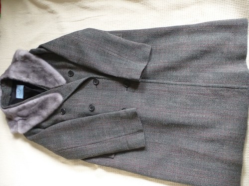 Cappotto Prada lana tweed collo pelliccia visone taglia 42 nuovo