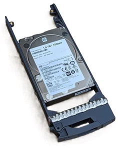Netapp 1.8TB SAS3 HDD 2.5" Hard Drive 10K 12Gbps + Caddy X343A-R6 108-00433+A1 - Afbeelding 1 van 4