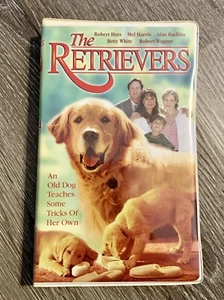 The Retrievers VHS Movie Clamshell 2001 VG+ Condition - Foto 1 di 7