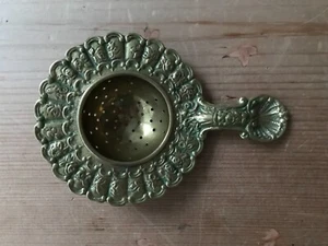 Teesieb echt antik Messing Barockstil - Bild 1 von 2