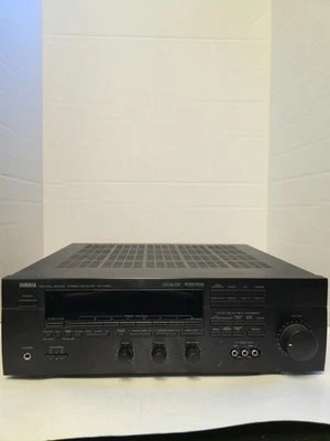Yamaha Stereo Reciever RX-V590 - No Remote - Image 1 of 4