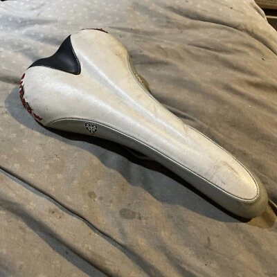 Sillín WTB Shadow Titanium Foto 1 de 4