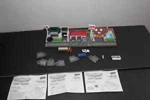 3 Micro Machines Street Corners City Motors Spielsets Galoob 1992 - Bild 1 von 9