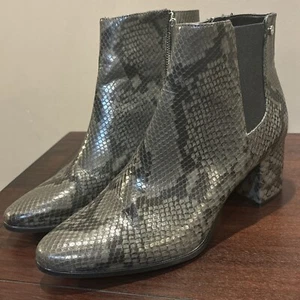 Calvin Klein Fiona Women's Sz 10 Gray Black Snake Print Ankle Boots Side Zip CK - Picture 1 of 14