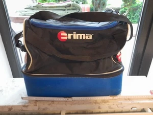 Geräumige erima Sporttasche mit Bodenfach in Blau/Schwarz. Mit Trageriemen. - Bild 1 von 7
