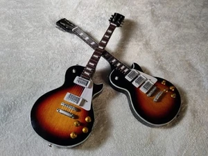 GIBSON LES PAUL MINIATURE 1/6 SCALE REPLICA PAGE CUSTOM BURST MINI GUITAR SET  - Picture 1 of 4