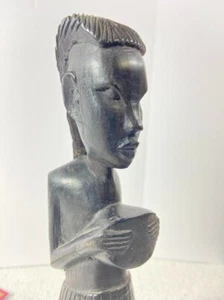 Afrikanischer Stamm Holz Mann Volk handgeschnitzt Ebenholz Statue Skulptur 10 1/4"" - Bild 1 von 6