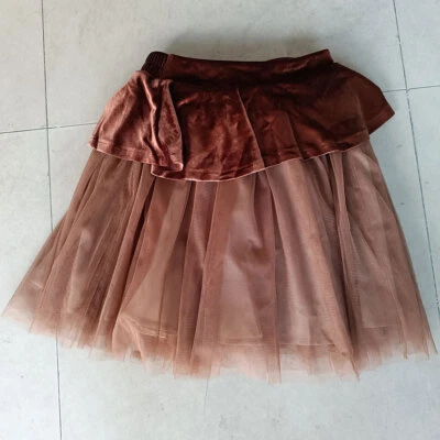 Blusa e vestido marrom com touca marrom - Imagem 1 de 2