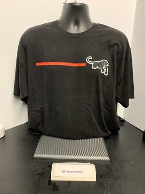 Camiseta masculina manga curta preta escala preta com bandeira nas costas tamanho XL usada 🔥 - Imagem 1 de 4