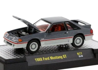 FORD Mustang GT - 1988 - grey metallic - M2 1:64 - Bild 1 von 4