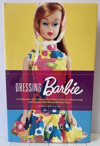 Dressing Barbie: Eine Feier der Kleidung, die Amerikas Lieblingspuppe gemacht hat - Bild 1 von 9