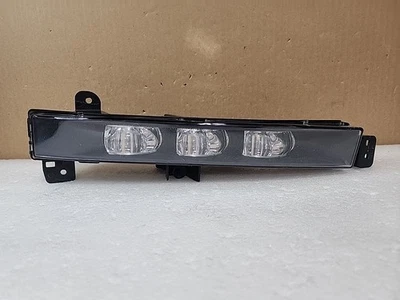 💥2018 2019 BMW 750i Faro antiniebla derecho pasajero OEM luz antiniebla LED derecha Foto 1 de 4