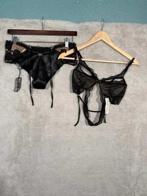 For Love and Lemons Lingerie Set Womens XS Black Lace Stevie Bra Panty Skivvies - Image 1 of 4