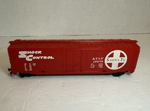 Tyco - HO Scale Santa Fe Box Car Train Red ATSF 12079 Shock Control Model - Bild 1 von 6