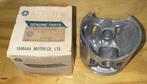 NOS 1975-76 YAMAHA DT400 (1ST 0.25 O/S) PISTON # 500-11635-02 - Picture 1 of 5