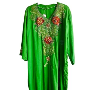 Vintage Kaftan embroidered MAXI Dress Long Women's size M Green - Picture 1 of 20