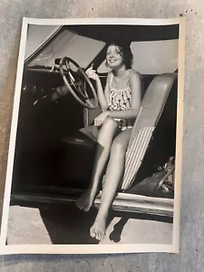 Vintage 1960’s Girl Pretty PIN UP Risque Nude Original Girlie Glamour Photo #91 - Picture 1 of 2