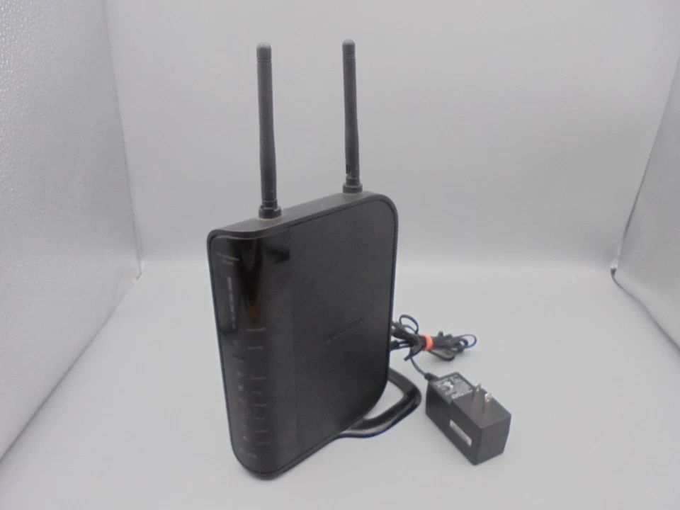 Belkin F5D8235-4 300 Mbps Wireless Router                                      C - Image 1 of 1