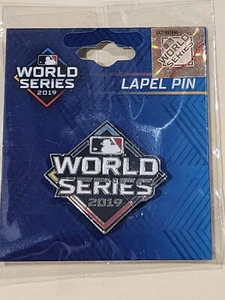 *NEW* 2019 WORLD SERIES MLB Logo Pin Hou Astros vs. Washington Nats Free Ship - Picture 1 of 3