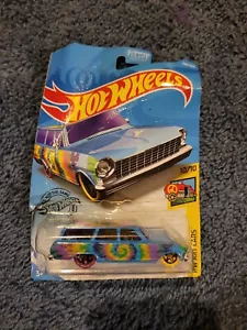 Hot Wheels 2017 Carded -- HW art cars 10/10. - Picture 1 of 2