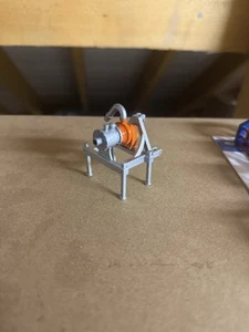 1:32 Scale Doda Pump - Picture 1 of 3