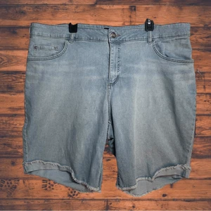 Bermudas Lee Light Wash medio enrolladas talla grande 24 - Imagen 1 de 7