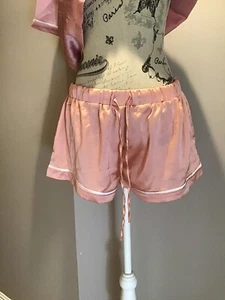 beginning boutique Satin Pj Shorts, Peach XL - Picture 1 of 3
