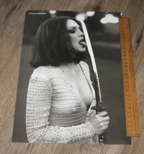 OUTRAGEOUS PHOTOGRAPH Julianne Moore original ONE page PHOTO - Picture 1 of 1