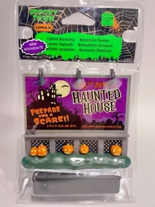 Cartellone pubblicitario Lemax Spooky Town Haunted House illuminato 34075 rilasciato 2023 - Foto 1 di 4