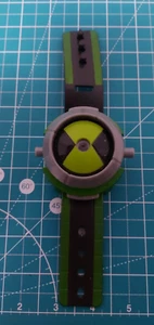 Ben 10 Alien Force Watch Ultimate Omnitrix Bandai 2008 Working - Picture 1 of 3