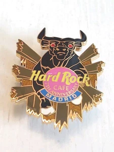 Prendedor Hard Rock Café Madrid España Red Eyes Bull LE500 Gold Trim - Imagen 1 de 5