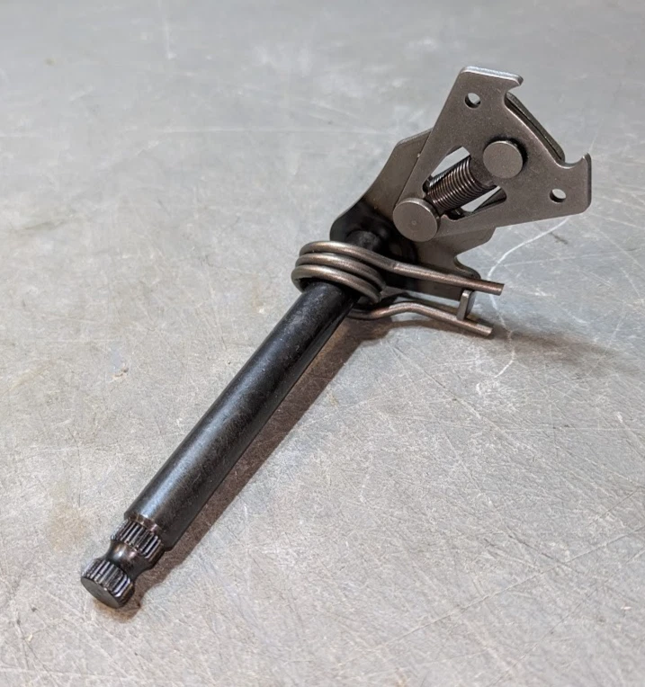 Kawasaki KX60 Shift Shaft Shifter Spindle - Image 1 of 4
