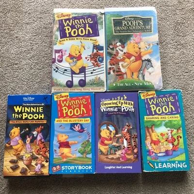 Disney Winnie The Pooh 6 VHS Lot Set Tapes Grand Adventure Sing Along Blustery D Foto 1 de 4