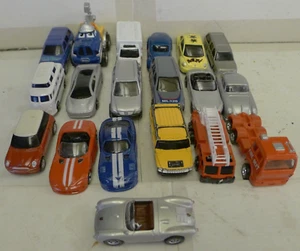 Konvolut 19 Maisto 1:64 Auto & LKW Fahrzeuge - lose gebraucht - siehe Liste - Bild 1 von 21