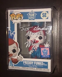 Funko Pop! Signiert Mike Becker Freddy Funko Clown Wonder con Exclusive LE 1500 - Bild 1 von 7