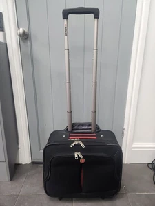 Wenger Swiss Gear Wheeled Suitcase Extending Handle Cabin Luggage Travel Bag VGC - Picture 1 of 7