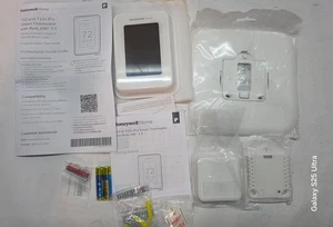 Honeywell T10+ Pro Smart Programmable Thermostat THX321WFS3001W (No Box) - Picture 1 of 4