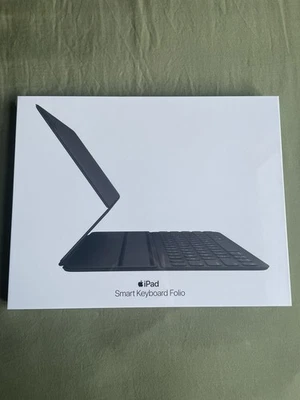 Genuine Apple iPad Pro 12.9-inch 6th/5th/4th/3rd Gen Smart Folio Keyboard Case - Image 1 of 4